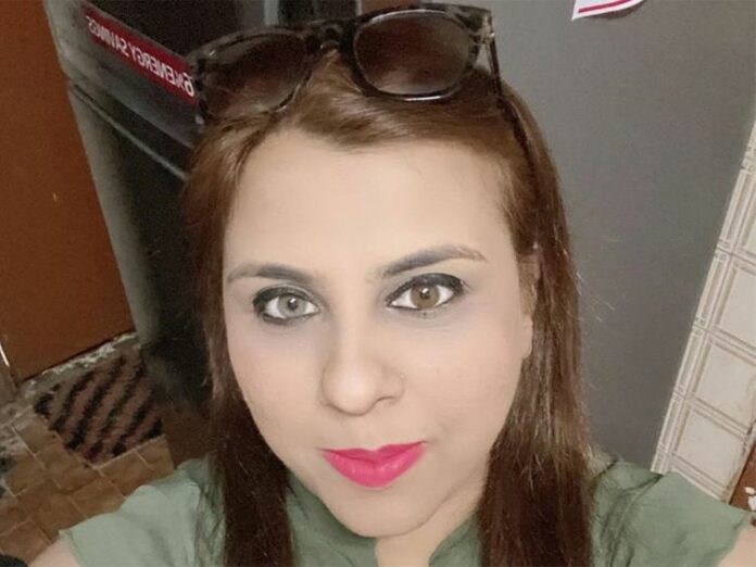 دبئی میں مقیم پاکستانی جس کی آنکھیں دو رنگ ہیں